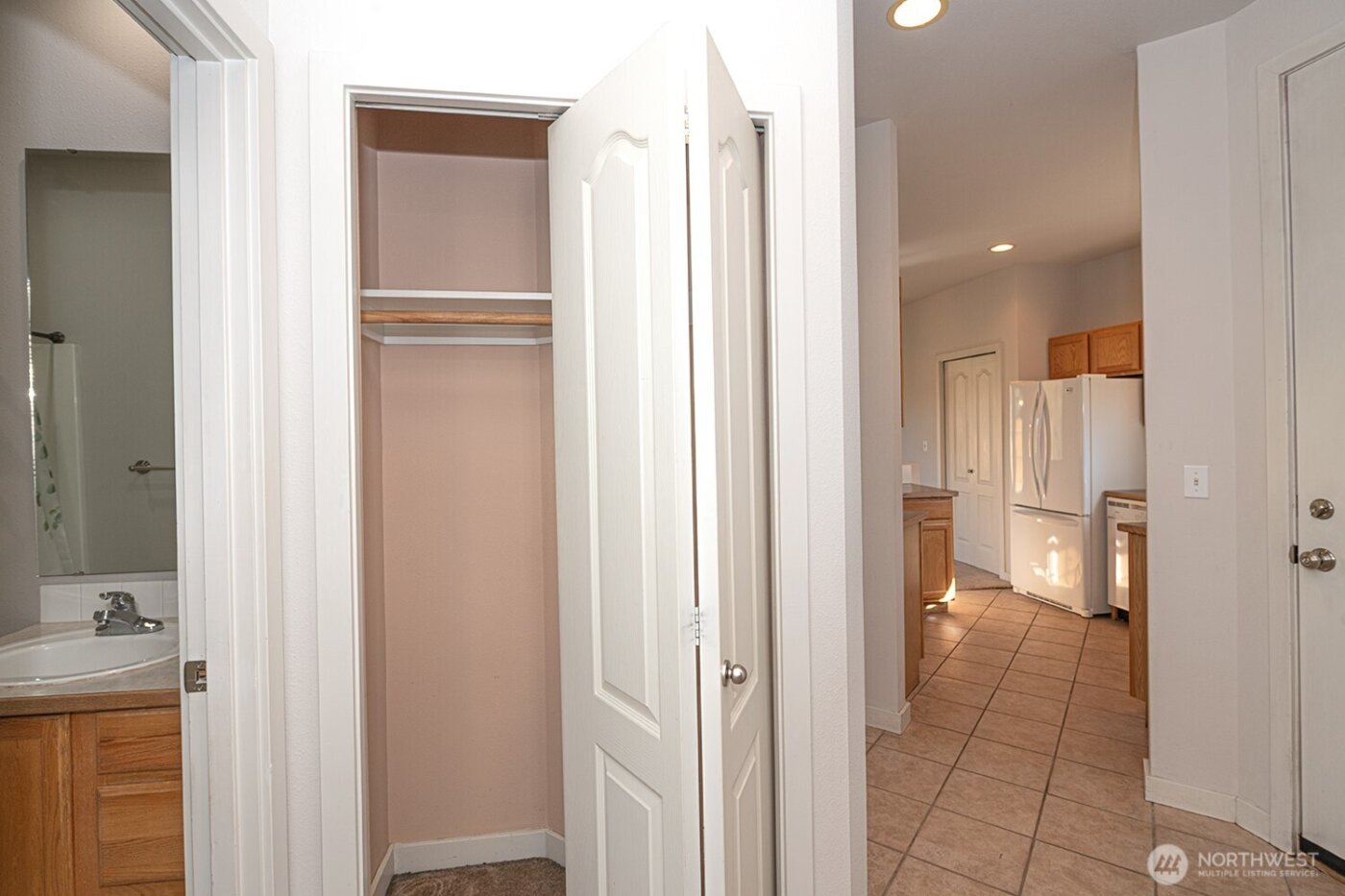 800 SE Parkside Place , College Place, WA 99324