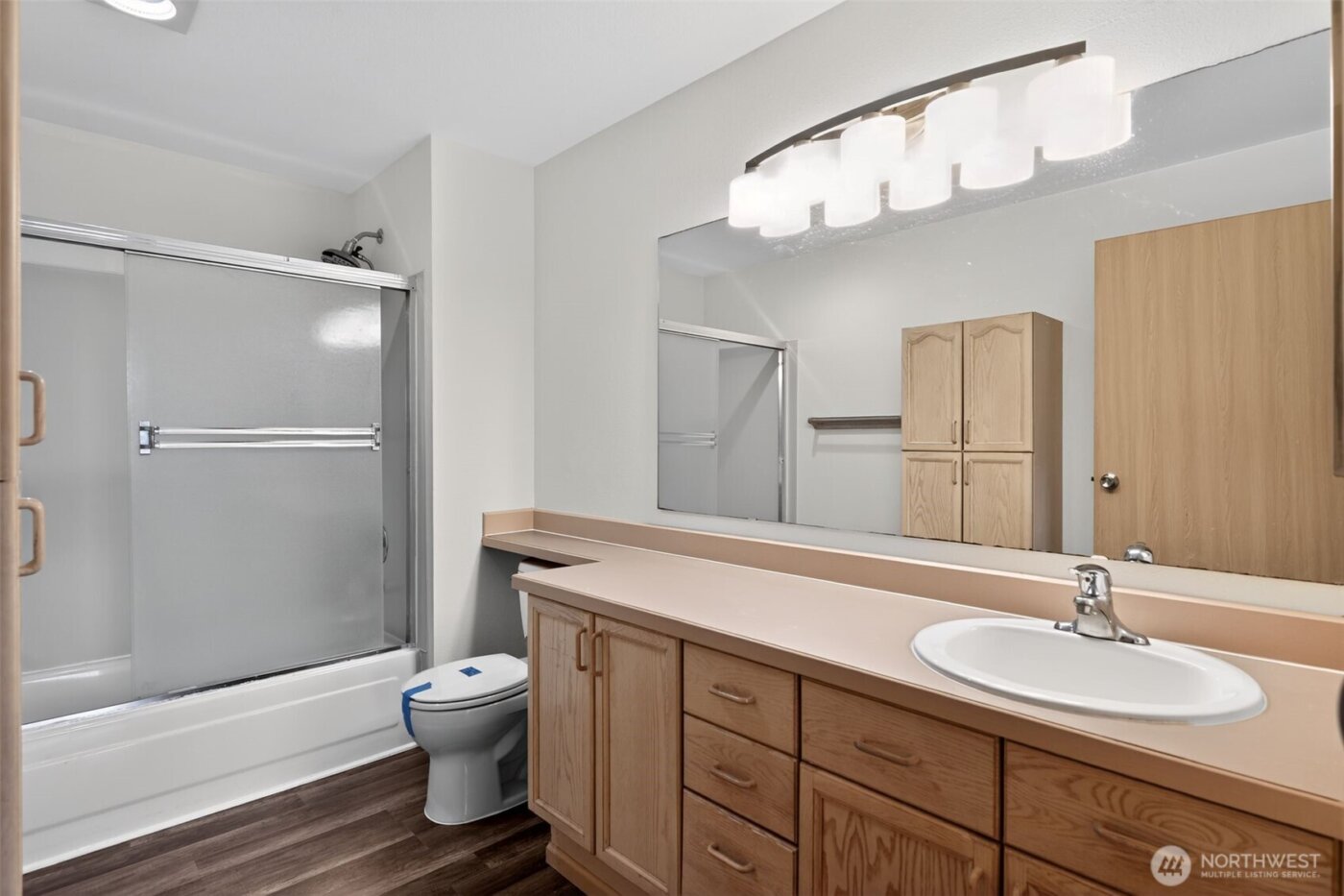 901 Sunset Boulevard NE #D215, Renton, WA 98056