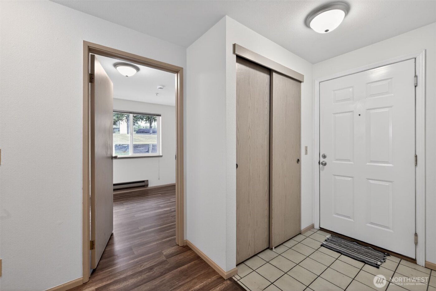 901 Sunset Boulevard NE #D215, Renton, WA 98056