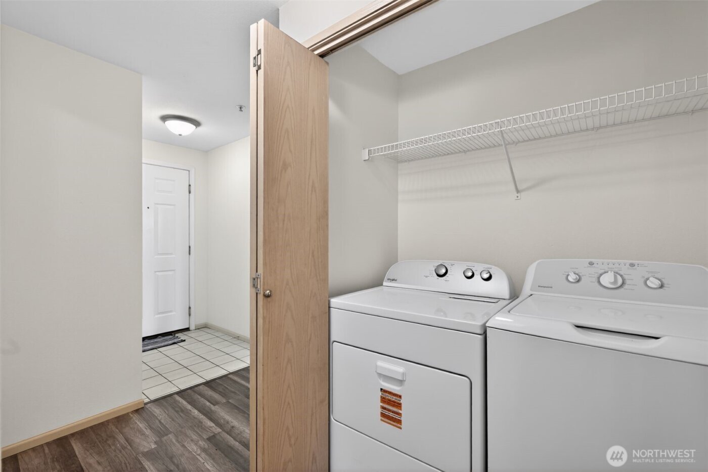 901 Sunset Boulevard NE #D215, Renton, WA 98056