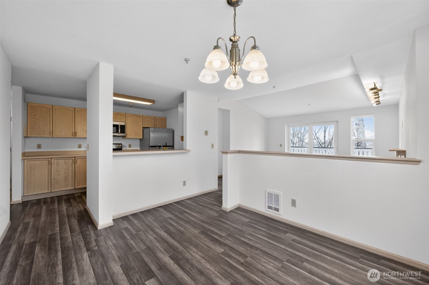 901 Sunset Boulevard NE #D215, Renton, WA 98056