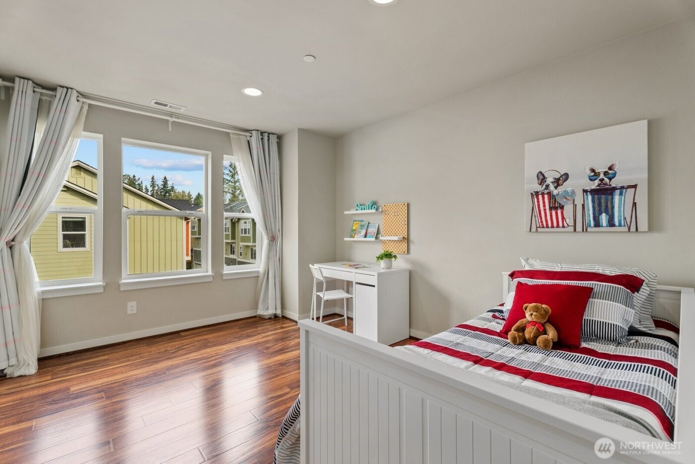 23000 NE 8th Street #C3, Sammamish, WA 98074