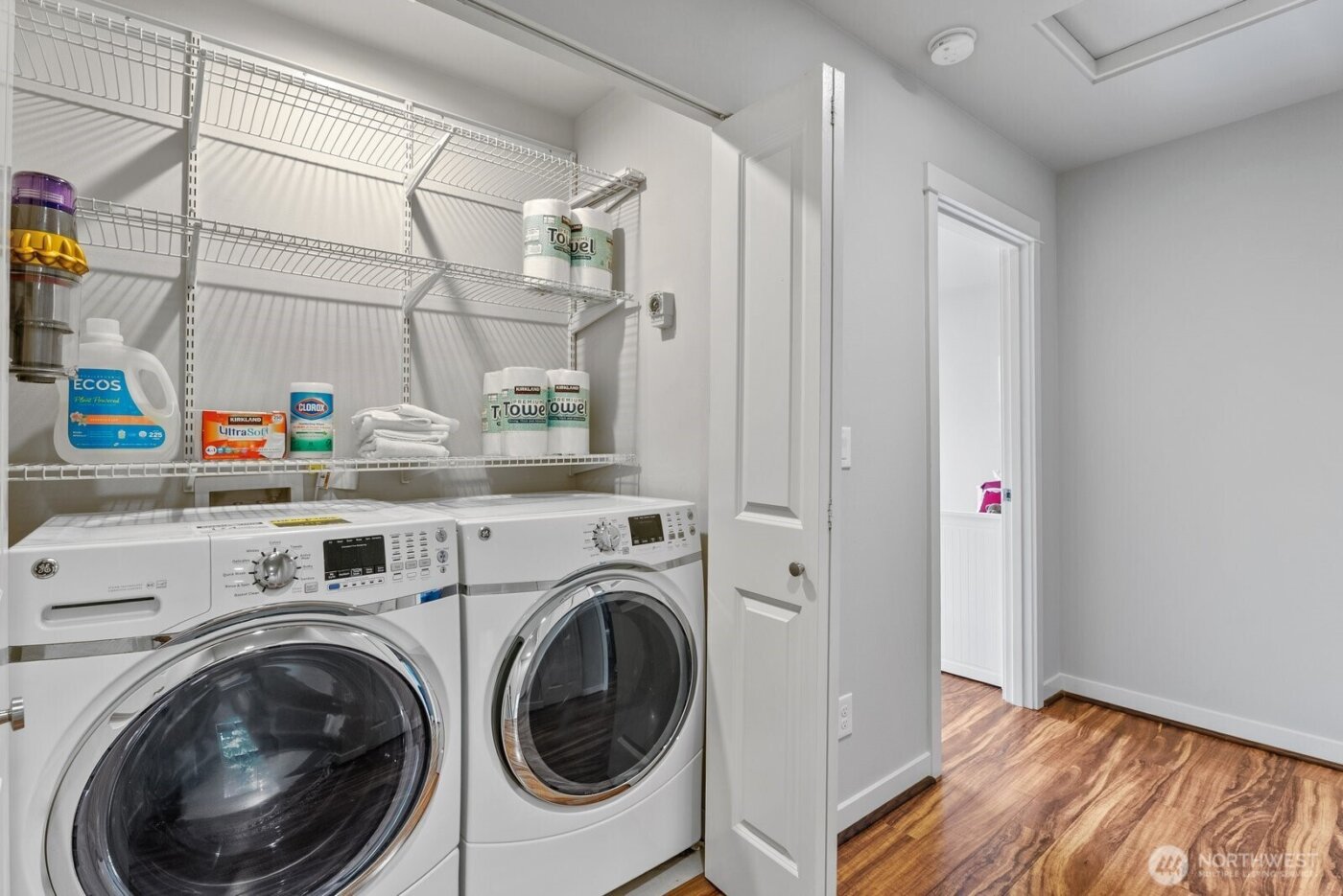 23000 NE 8th Street #C3, Sammamish, WA 98074