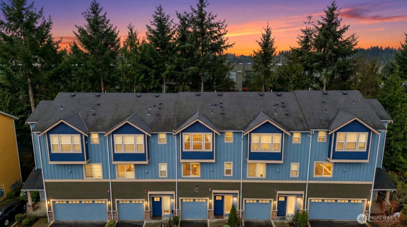 23000 NE 8th Street #C3, Sammamish, WA 98074