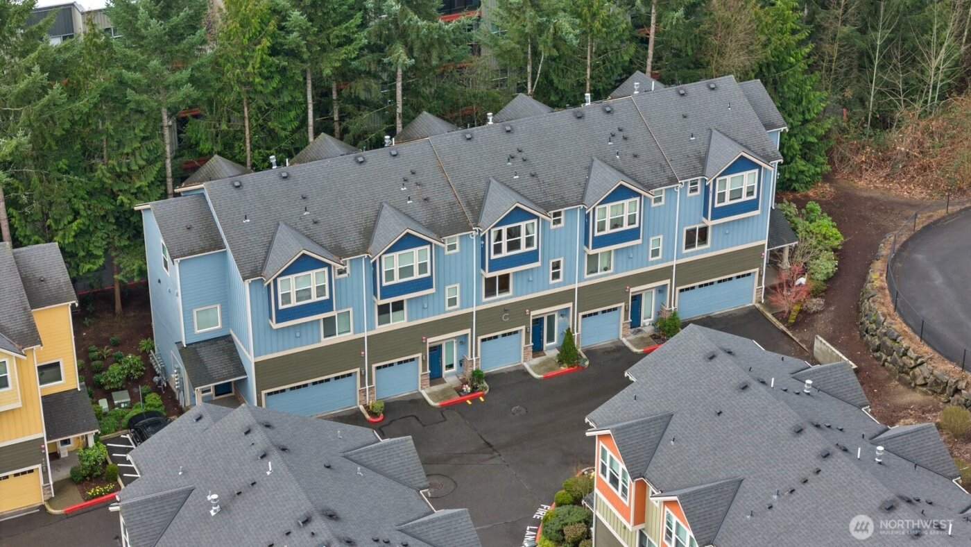 23000 NE 8th Street #C3, Sammamish, WA 98074