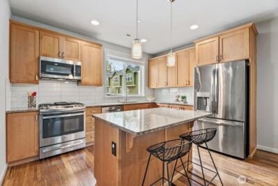 23000 NE 8th Street #C3, Sammamish, WA 98074 - Photo 4