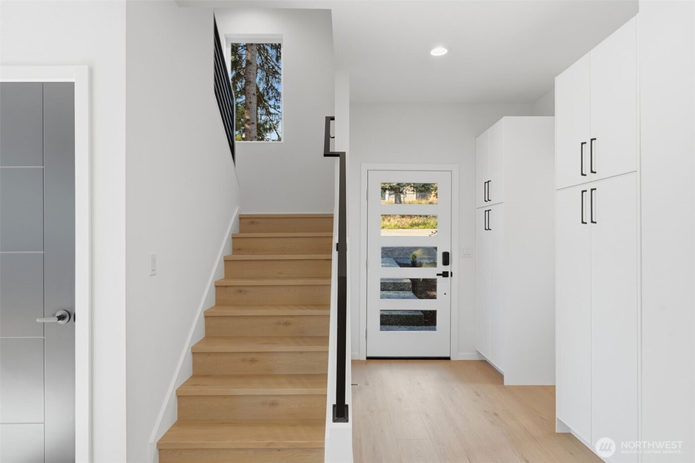 10702 Linden Avenue N, Seattle, WA 98133