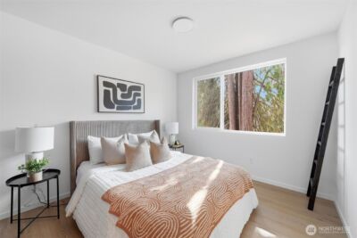 10702 Linden Avenue N, Seattle, WA 98133 - Photo 19