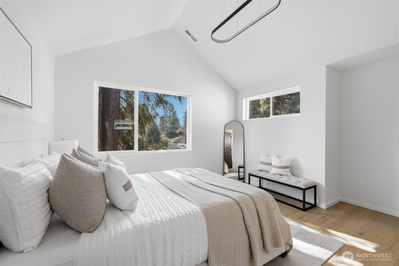 10702 Linden Avenue N, Seattle, WA 98133