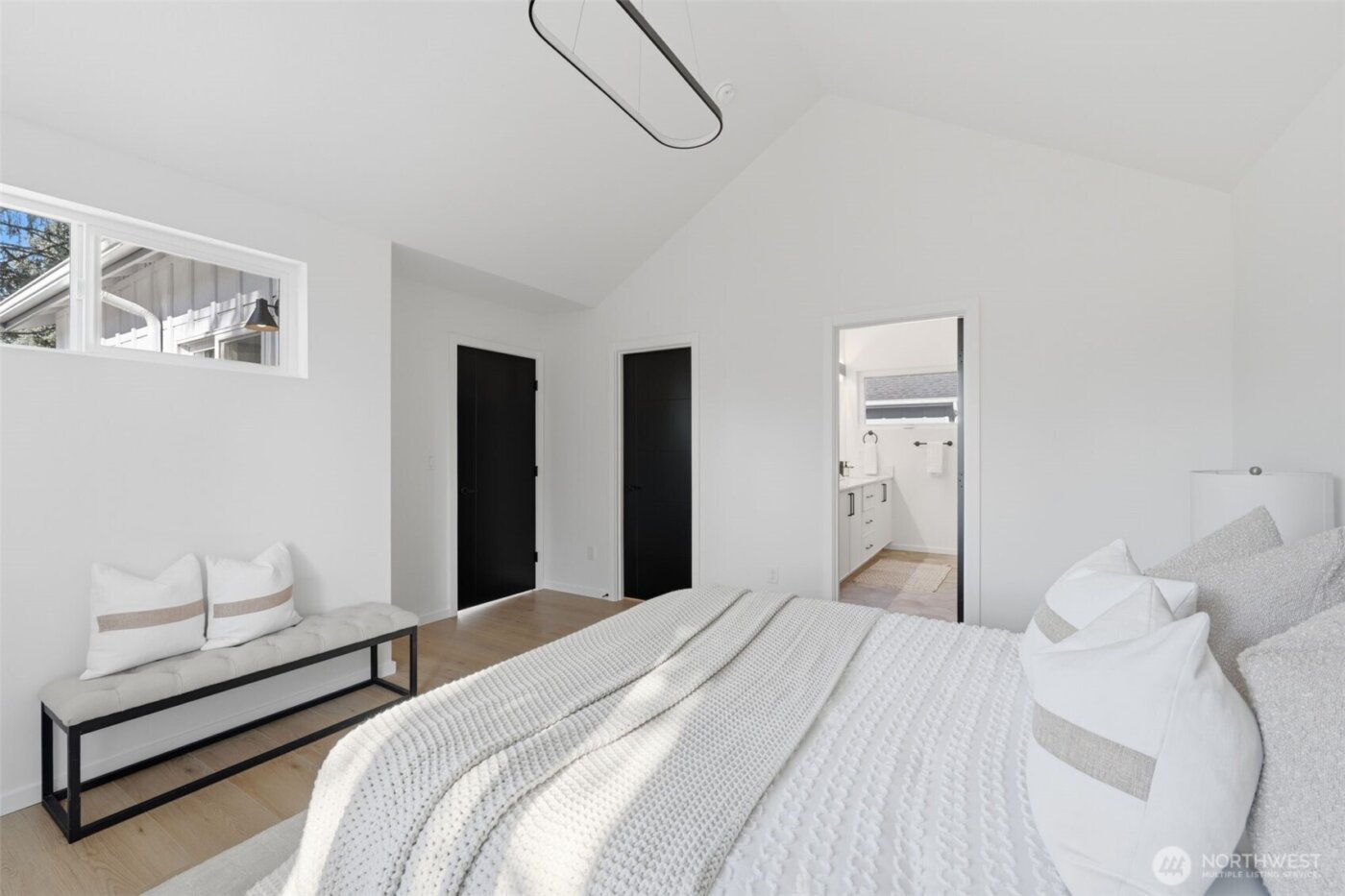 10702 Linden Avenue N, Seattle, WA 98133