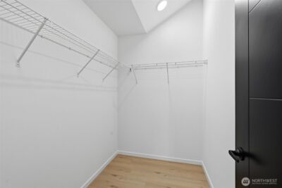 10702 Linden Avenue N, Seattle, WA 98133 - Photo 25