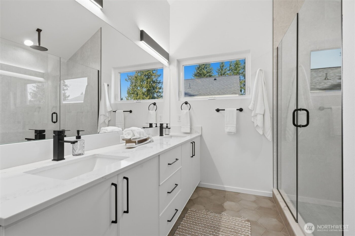 10702 Linden Avenue N, Seattle, WA 98133