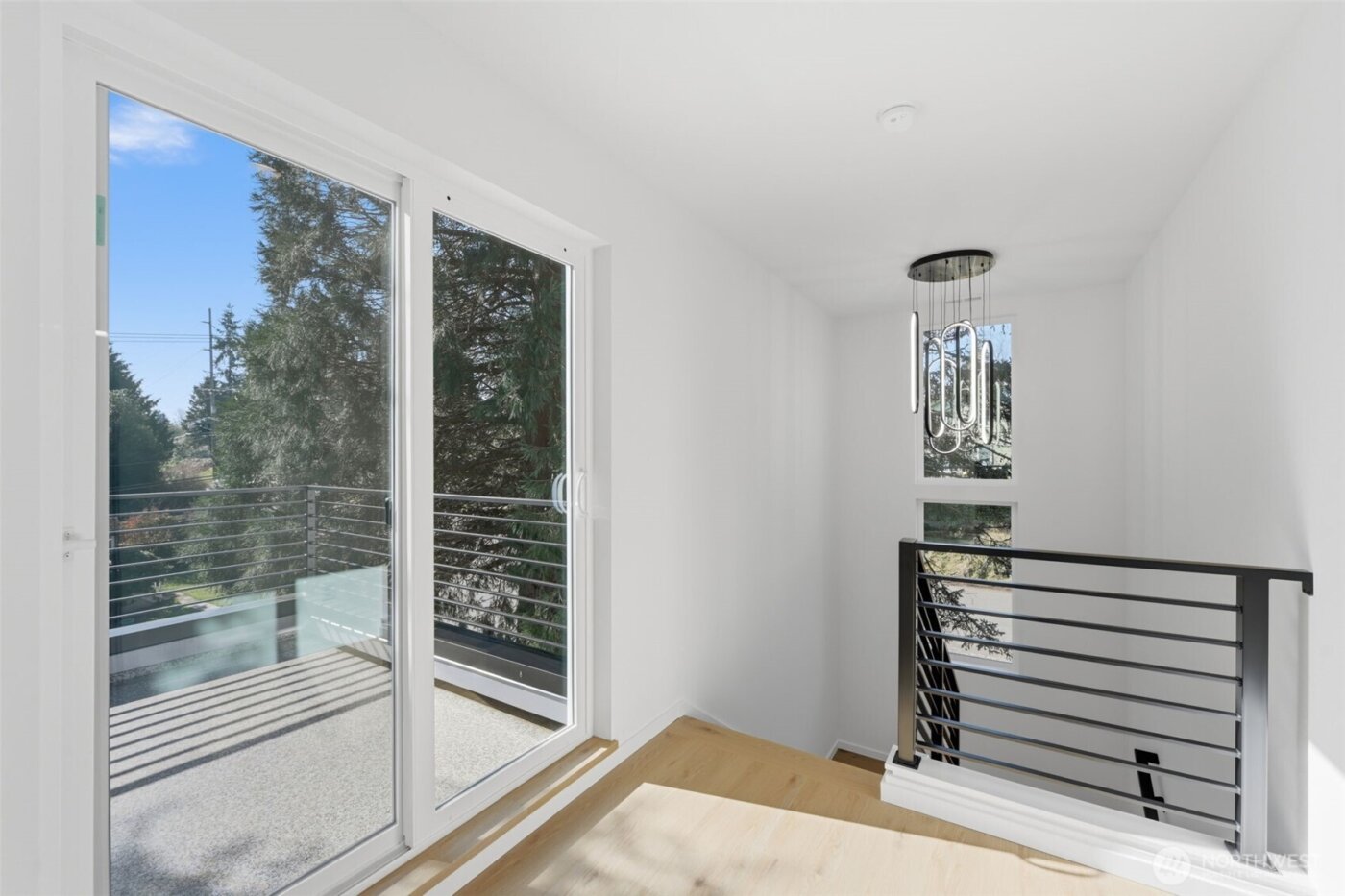 10702 Linden Avenue N, Seattle, WA 98133