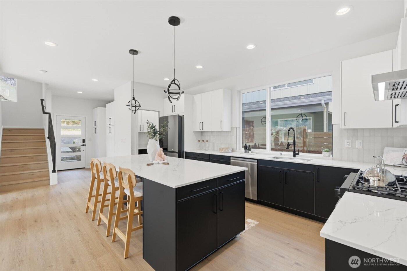 10702 Linden Avenue N, Seattle, WA 98133