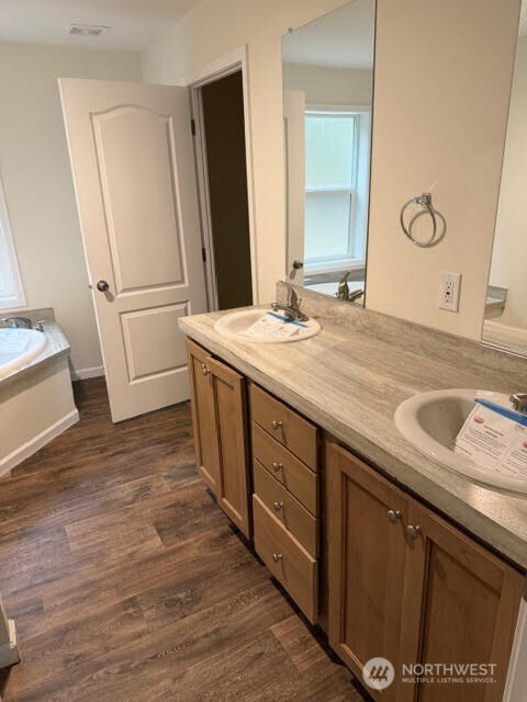 150 E Willopa Road , Shelton, WA 98584