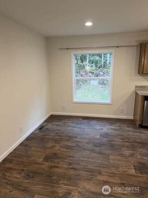 150 E Willopa Road , Shelton, WA 98584