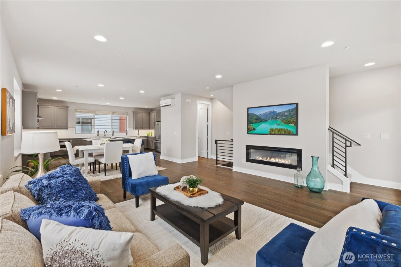 11522 117th Lane NE #4, Kirkland, WA 98034