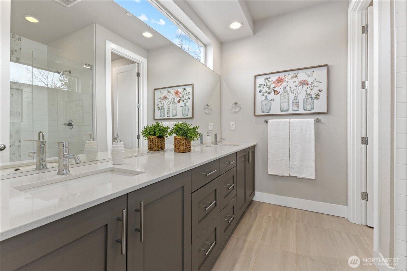 11522 117th Lane NE #4, Kirkland, WA 98034