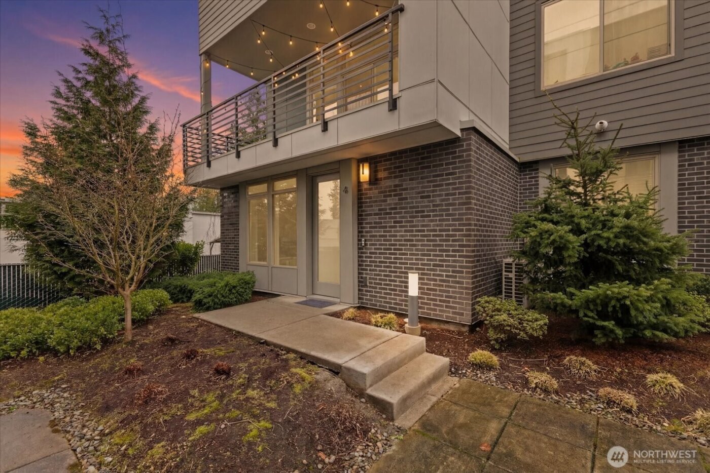 11522 117th Lane NE #4, Kirkland, WA 98034