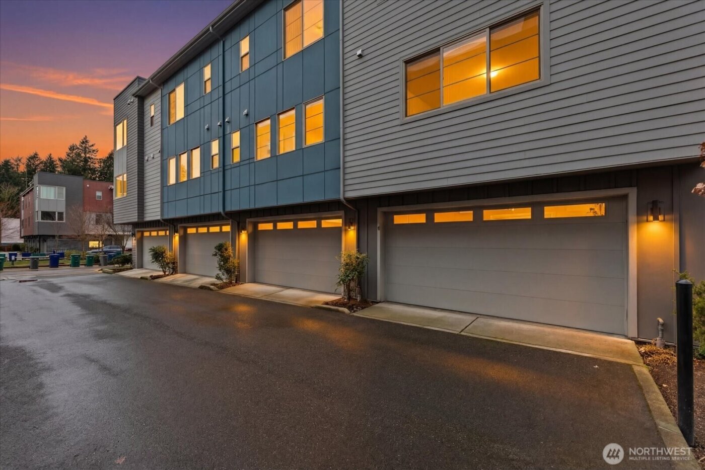 11522 117th Lane NE #4, Kirkland, WA 98034