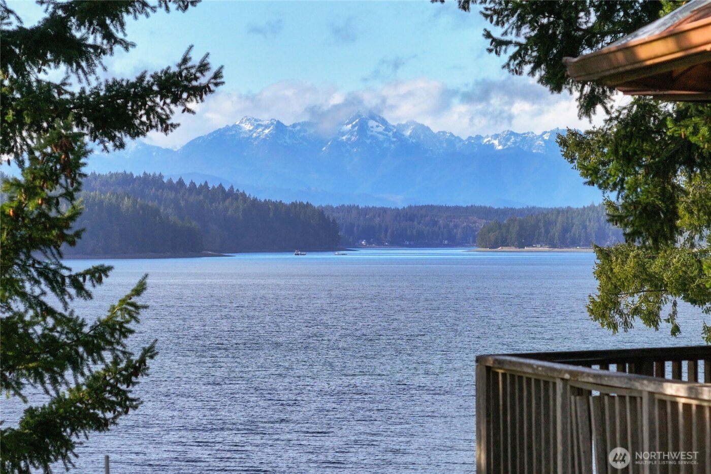 820 E Burgundy Road , Shelton, WA 98584