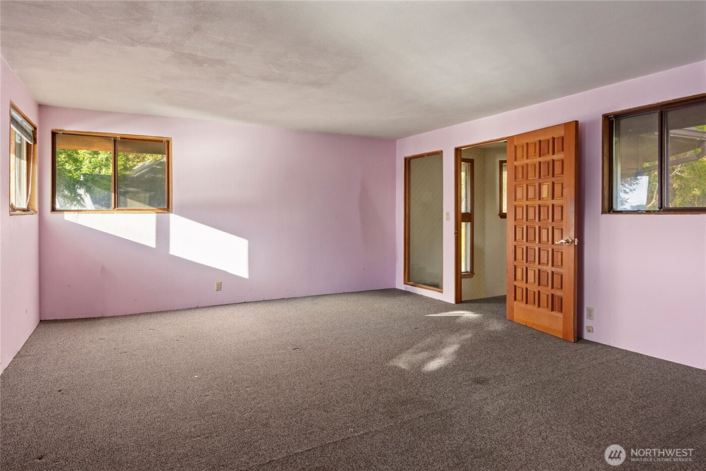 820 E Burgundy Road , Shelton, WA 98584
