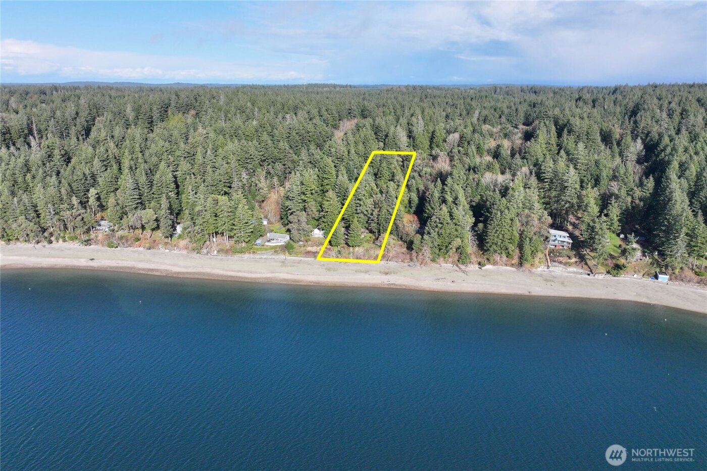 820 E Burgundy Road , Shelton, WA 98584