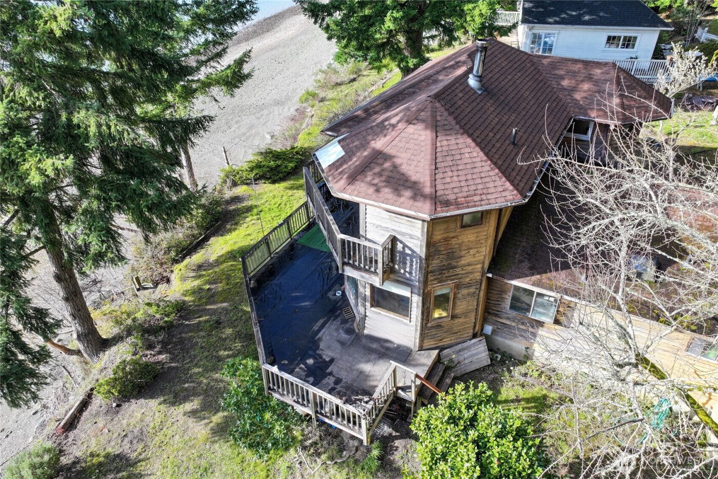 820 E Burgundy Road , Shelton, WA 98584