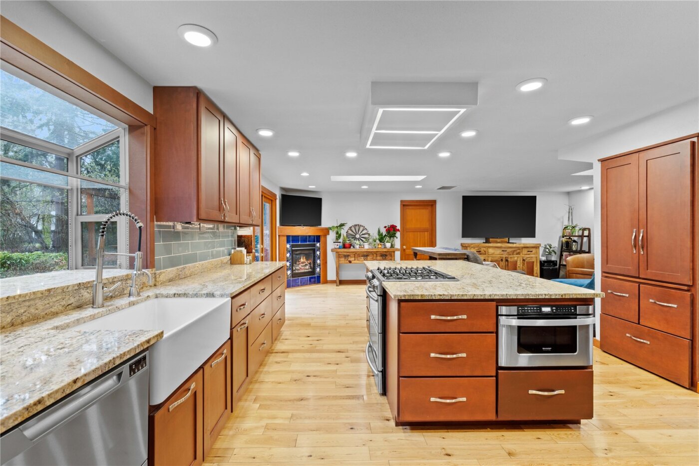 16816 43rd Street Ct E, Lake Tapps, WA 98391