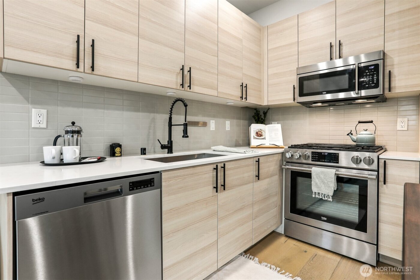 7753 26th Avenue NW #B, Seattle, WA 98117