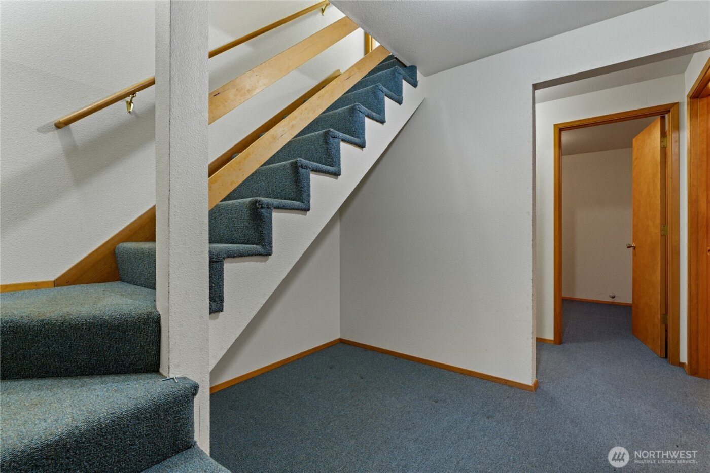 909 Lorenz Road NW, Lakebay, WA 98349