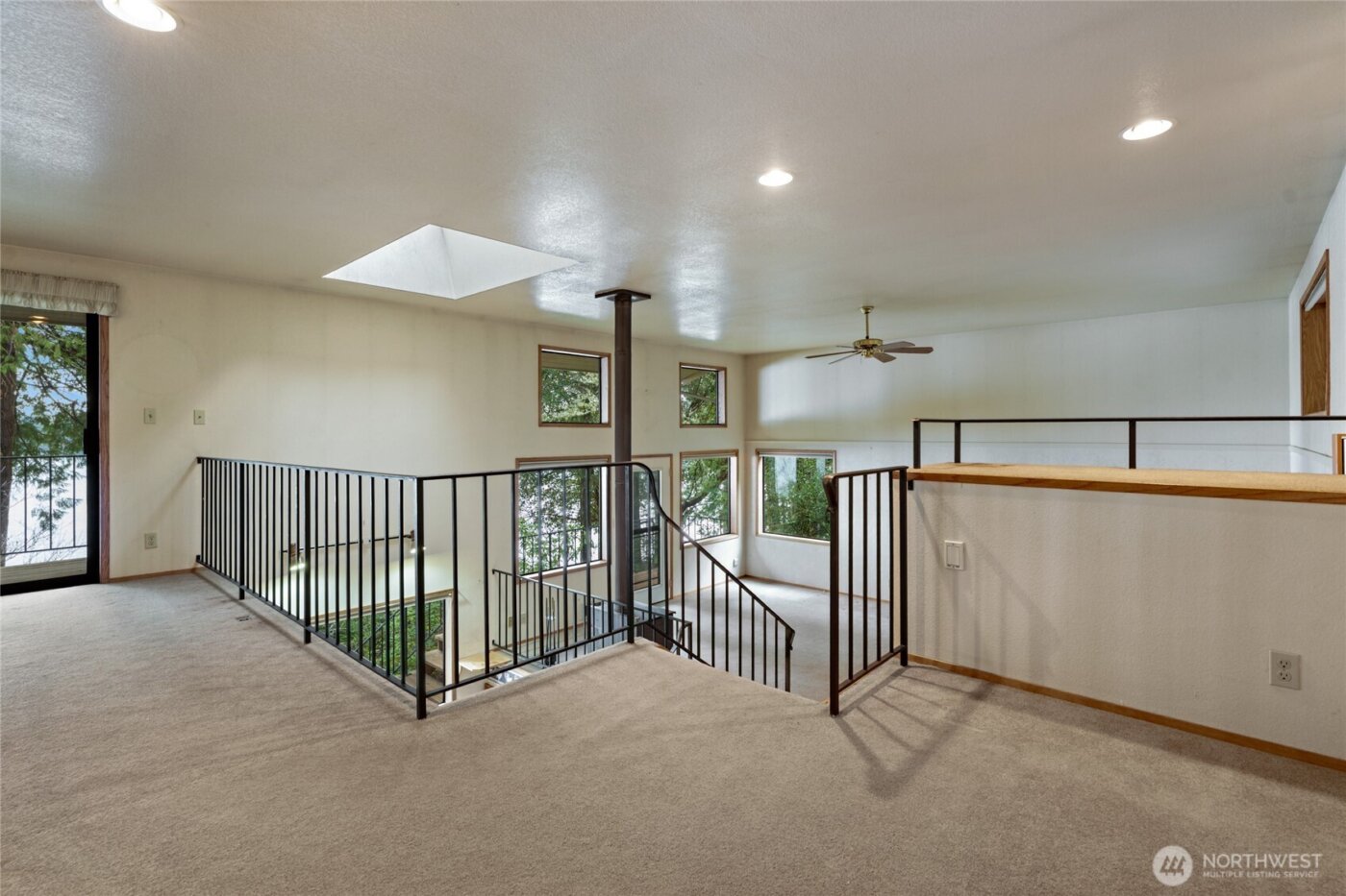 909 Lorenz Road NW, Lakebay, WA 98349