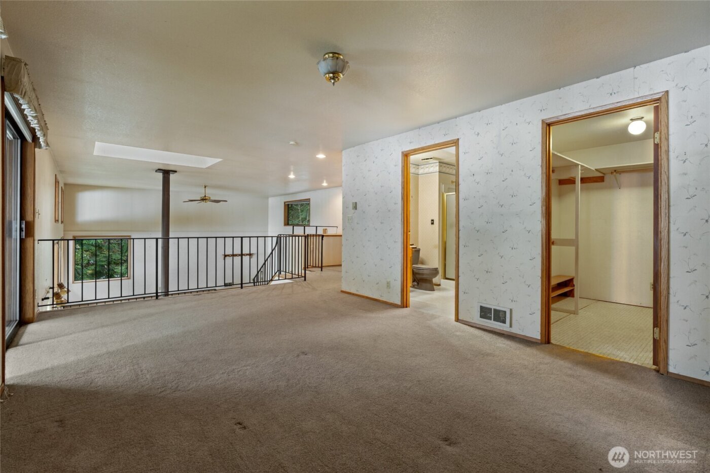 909 Lorenz Road NW, Lakebay, WA 98349