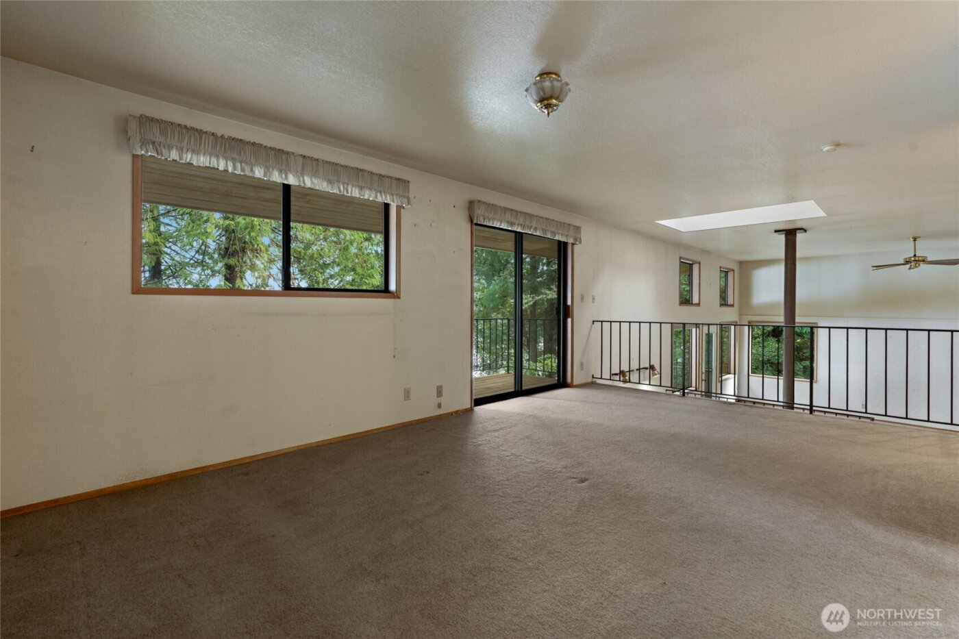 909 Lorenz Road NW, Lakebay, WA 98349