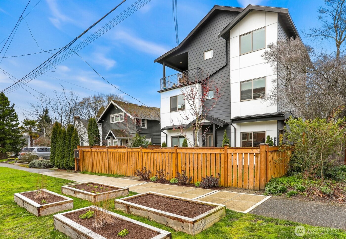 7753 26th Avenue NW #B, Seattle, WA 98117