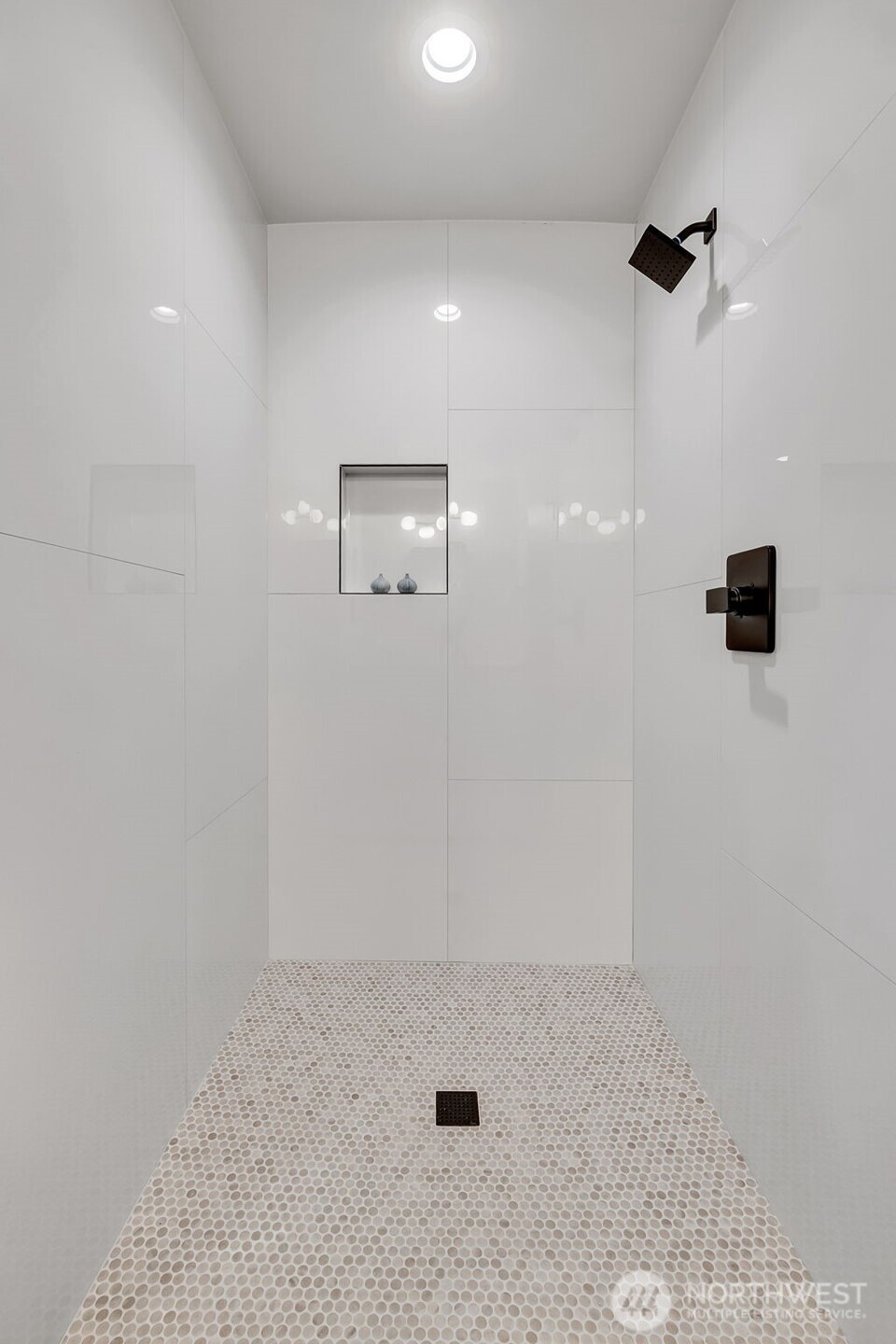 4405 B S Holly Street , Seattle, WA 98118