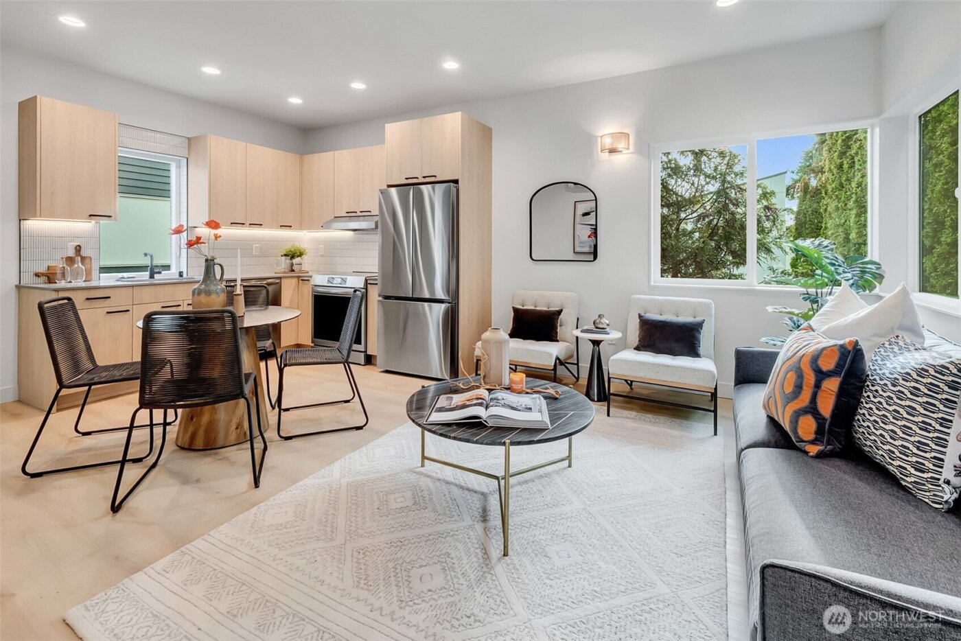 4405 B S Holly Street , Seattle, WA 98118