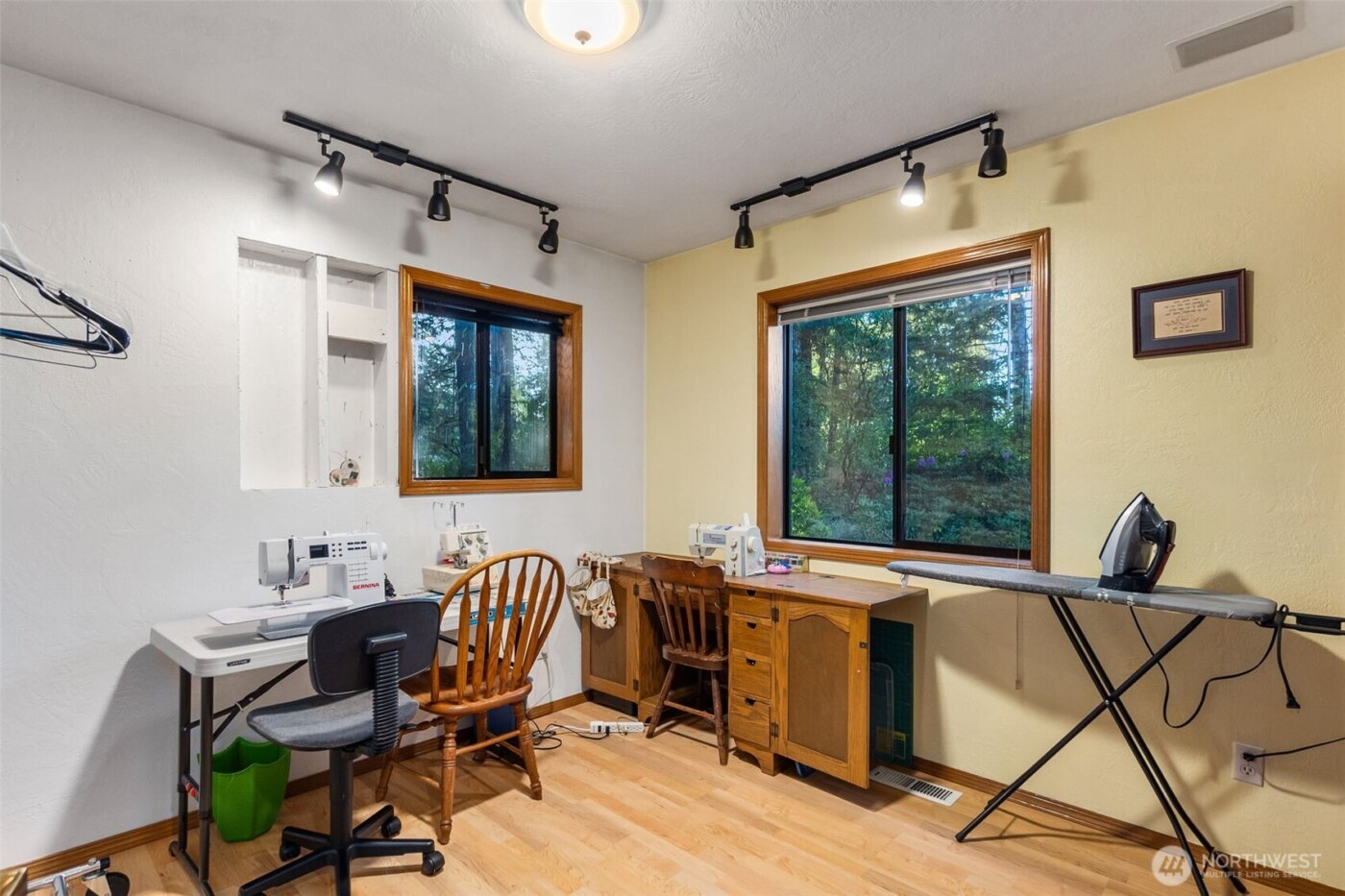 17104 Old Highway 99 , Tenino, WA 98589