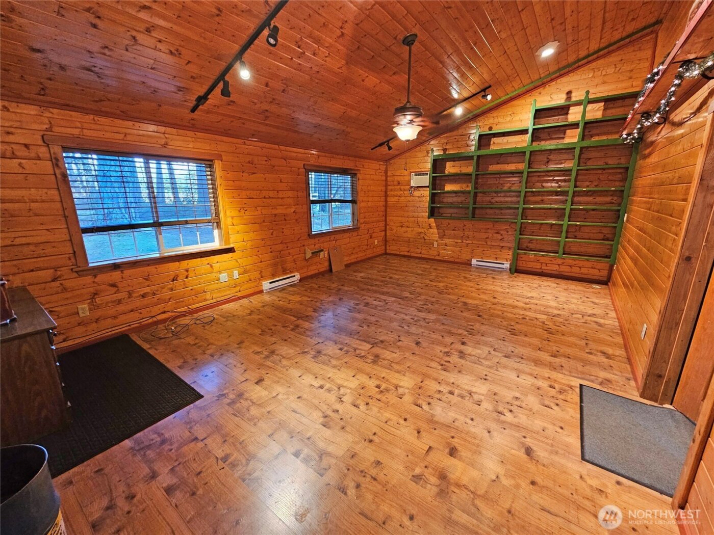 17104 Old Highway 99 , Tenino, WA 98589