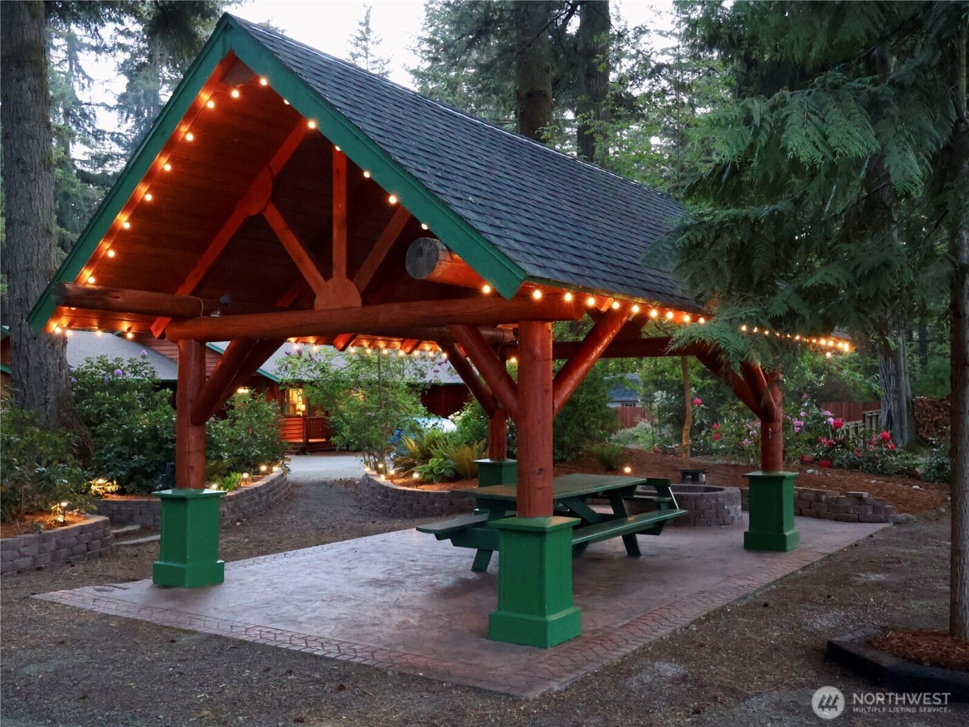 17104 Old Highway 99 , Tenino, WA 98589