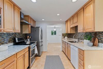 16576 NE 97th Place , Redmond, WA 98052-3166 - Photo 12