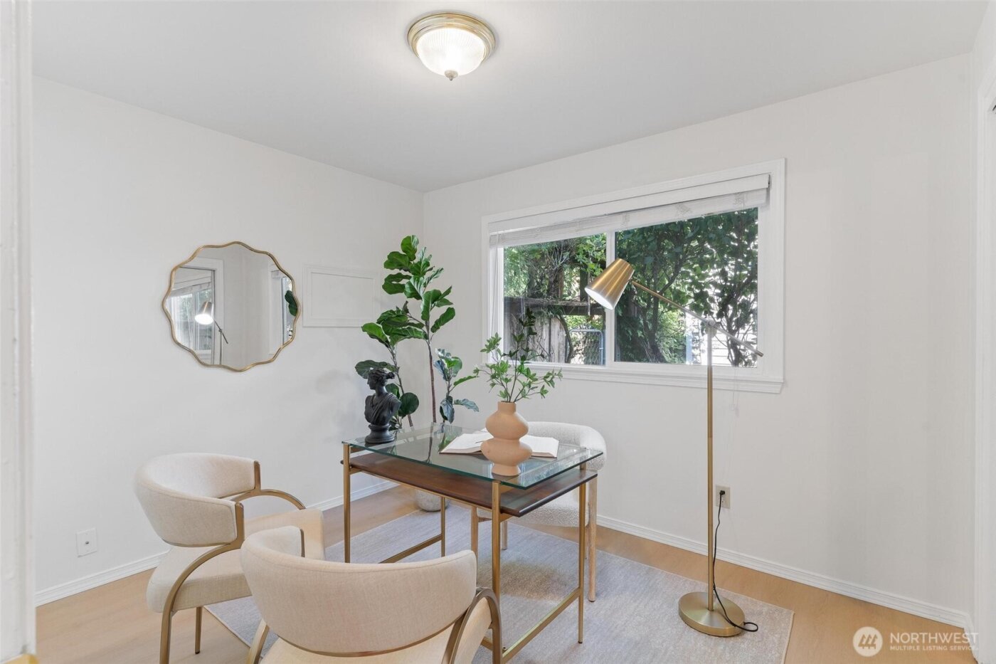 16576 NE 97th Place , Redmond, WA 98052-3166