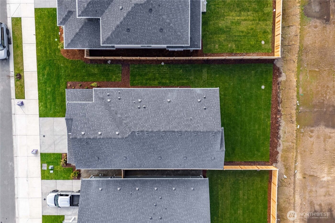 3981 McCormick Village Drive , Bremerton, WA 98312