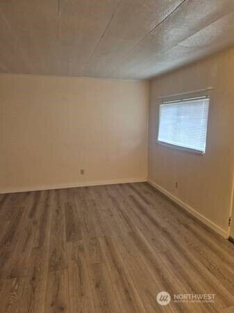 317 7th Street SW #3, Puyallup, WA 98371 - Photo 2