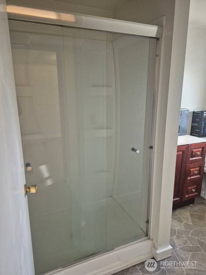 317 7th Street SW #3, Puyallup, WA 98371