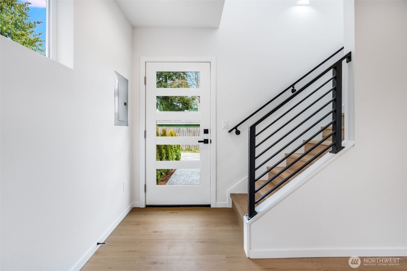 904 N 107th Street , Seattle, WA 98133