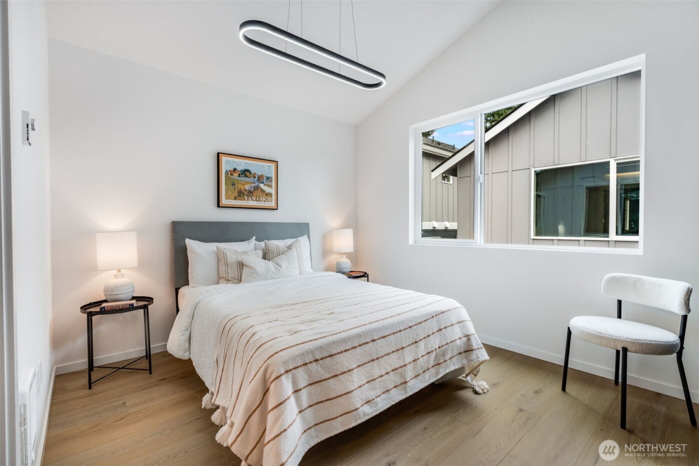 904 N 107th Street , Seattle, WA 98133