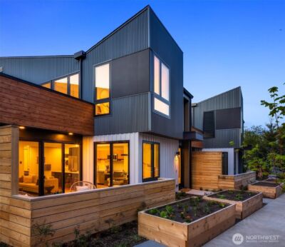 228 Canopy Path NW, Bainbridge Island, WA 98110