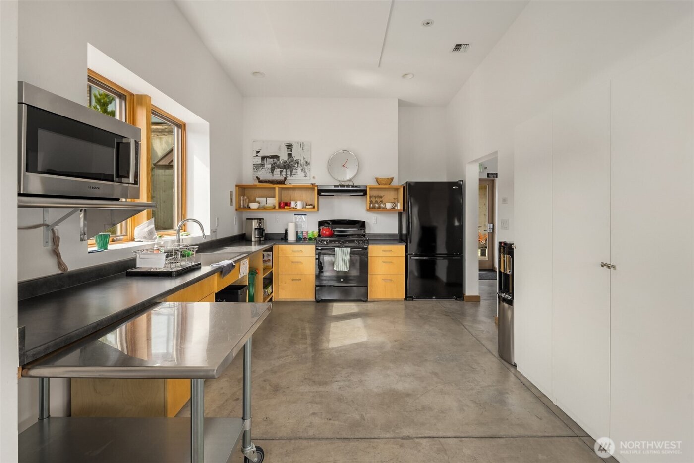 200 Shepard Way NW, Bainbridge Island, WA 98110