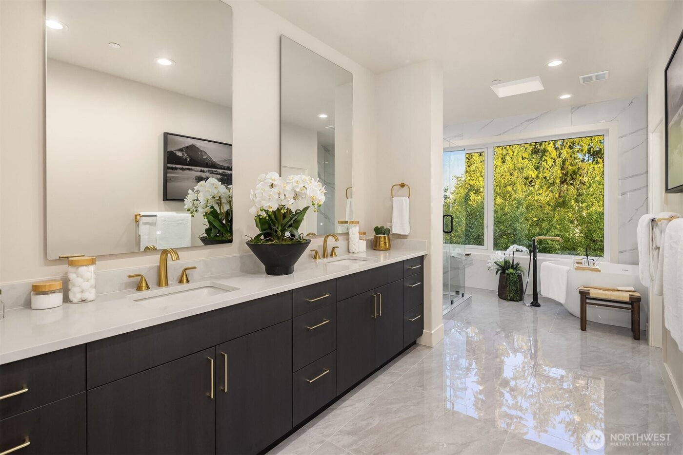 8243 W Mercer Way , Mercer Island, WA 98040